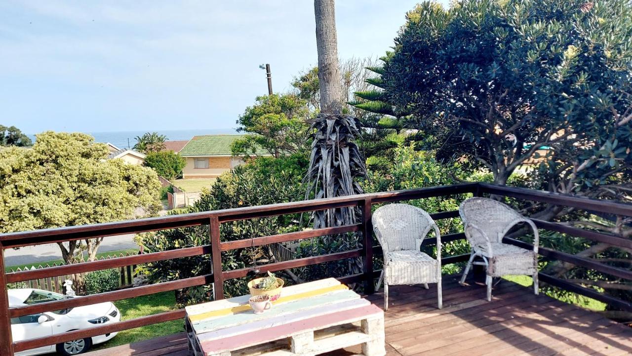 The Coelacanth Guest House And Beach Thyme Self Catering Kiddʼs Beach Екстериор снимка