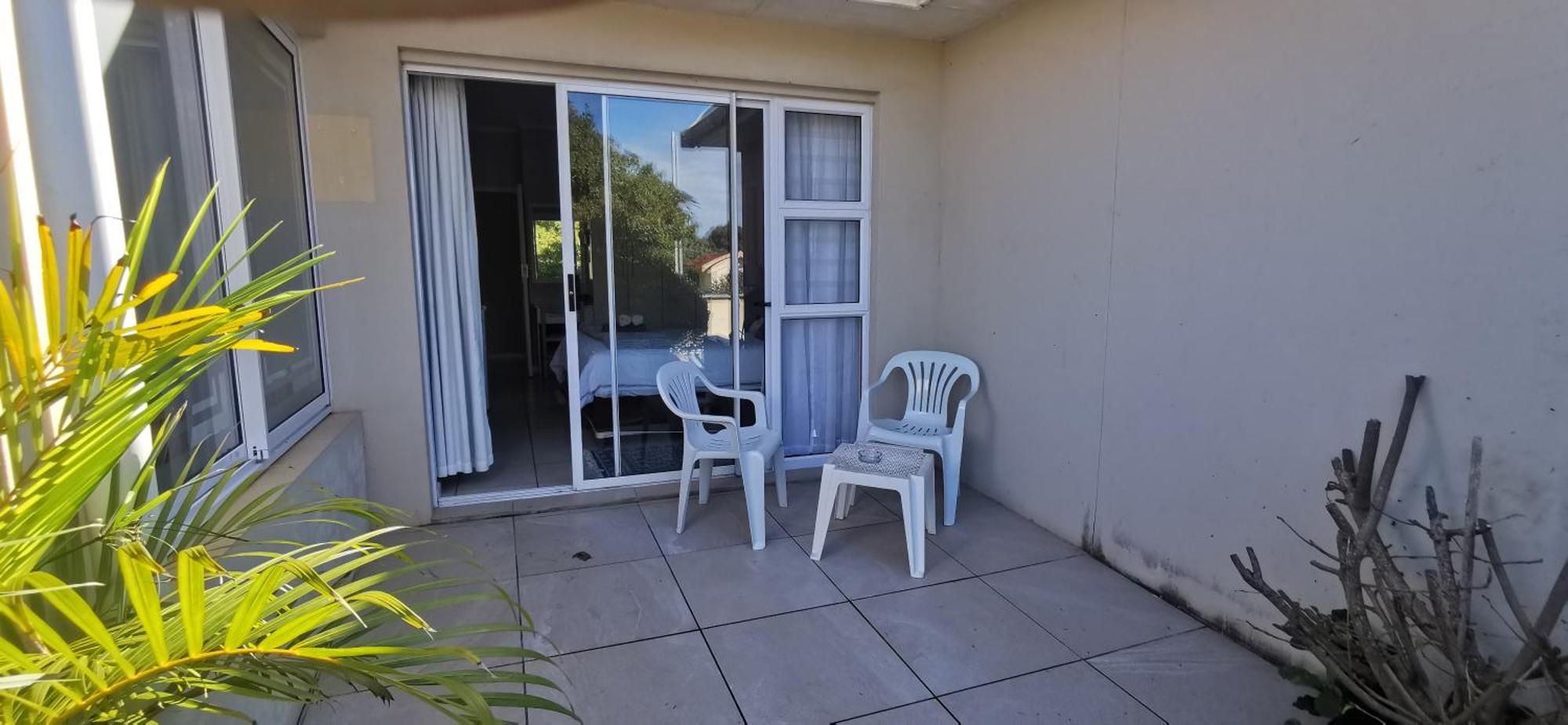 The Coelacanth Guest House And Beach Thyme Self Catering Kiddʼs Beach Екстериор снимка