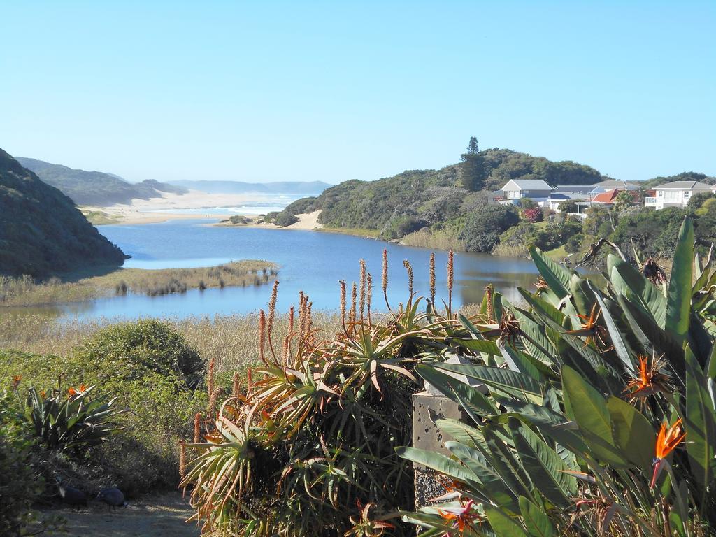 The Coelacanth Guest House And Beach Thyme Self Catering Kiddʼs Beach Екстериор снимка